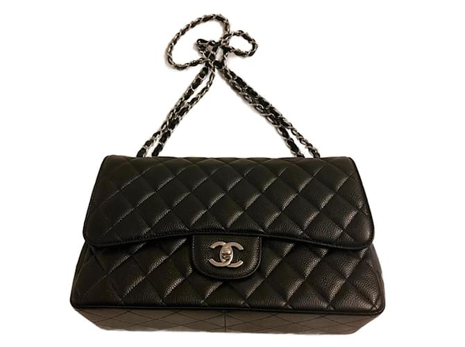 Classique Maxi caviar black leather Chanel timeless Cuir Noir  ref.1244373