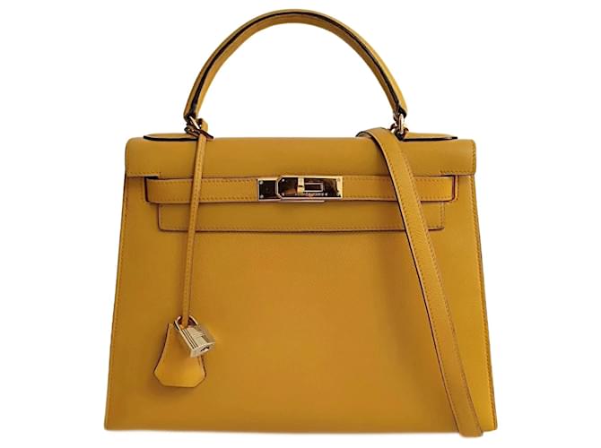 Hermes Hermès Kelly 28 borsa a tracolla in pelle Courchevel giallo oro  ref.1244760
