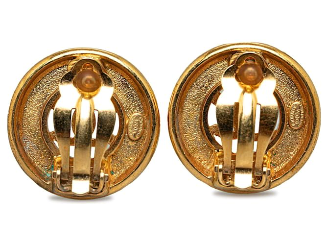 Chanel Gold CC Clip On Earrings Golden Metal Gold-plated  ref.1245549