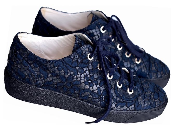 Chanel sneakers / scarpe da tennis con lacci logo CC Blu