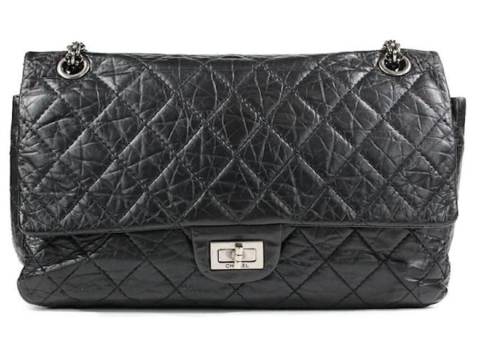 Chanel Handtaschen Schwarz Leder  ref.1246069