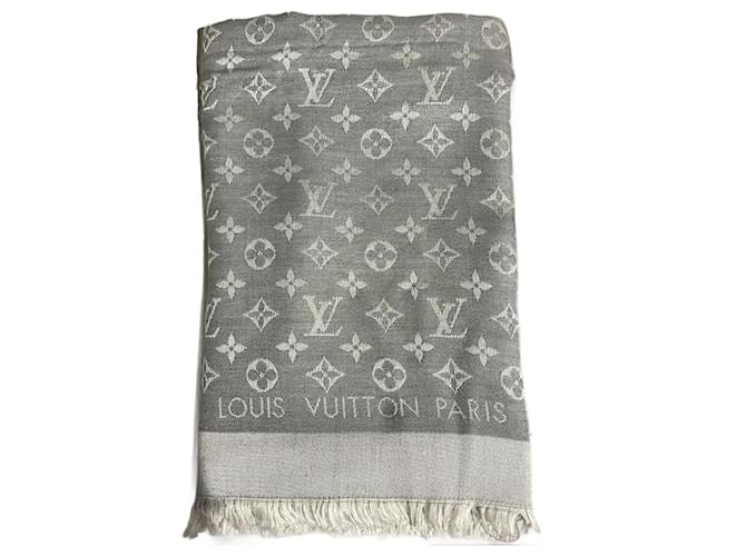 LOUIS VUITTON Foulards T.  silk Soie Gris  ref.1246144