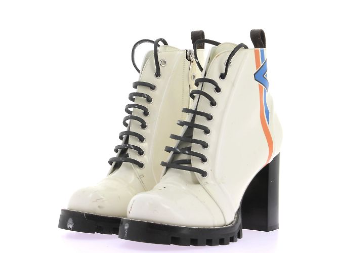 Louis Vuitton Stiefeletten T.EU 40 Leder Roh
