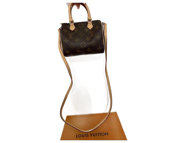 Louis Vuitton Nano speedy mini dans un autre modèle Marron
