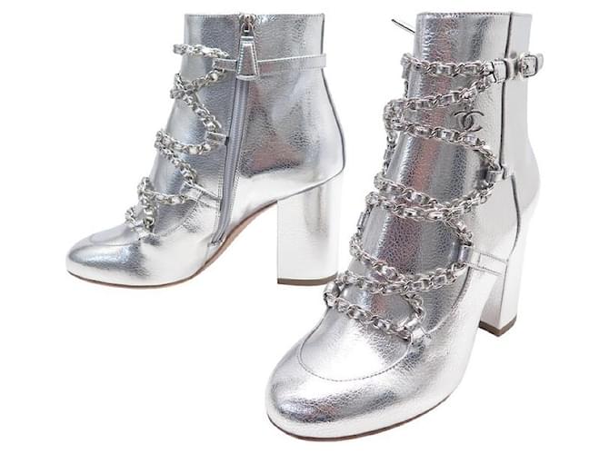 NEW CHANEL G ANKLE BOOTS34489 37.5 SILVER LEATHER INTERLACE CHAIN ANKLE BOOTS Silvery  ref.1247356