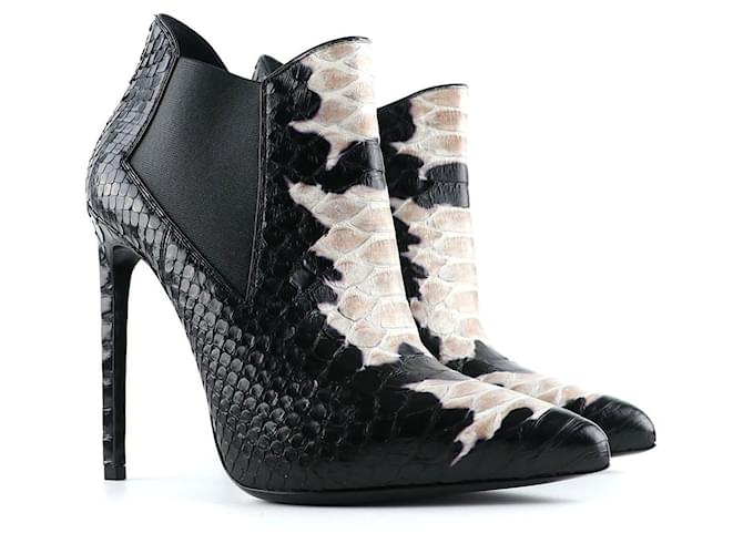 Saint Laurent heels Black  ref.1248350