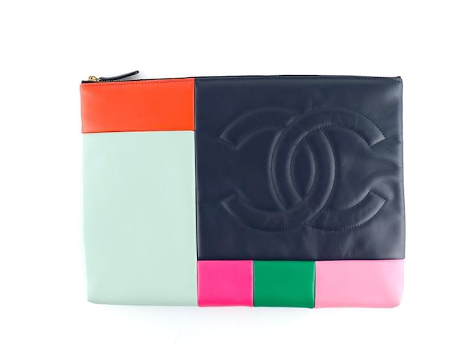 CHANEL Clutch bags Timeless/classique Multiple colors Leather  ref.1248353