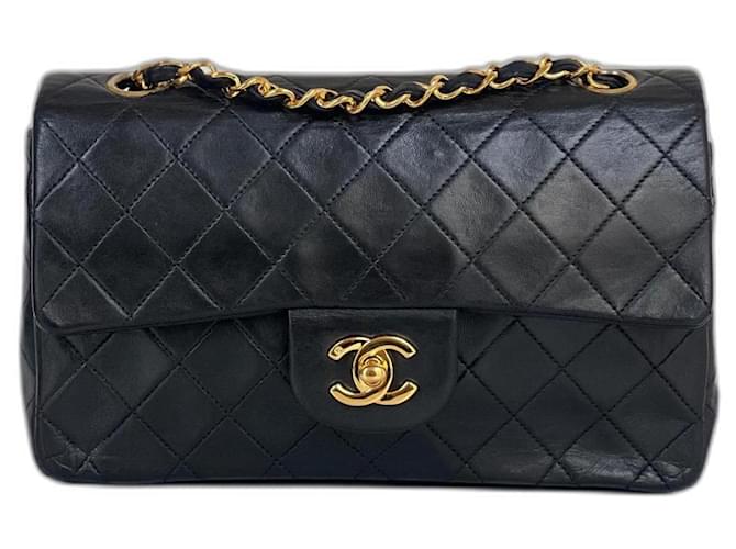 Timeless chanel small vintage classic flap Black Lambskin  ref.1249013