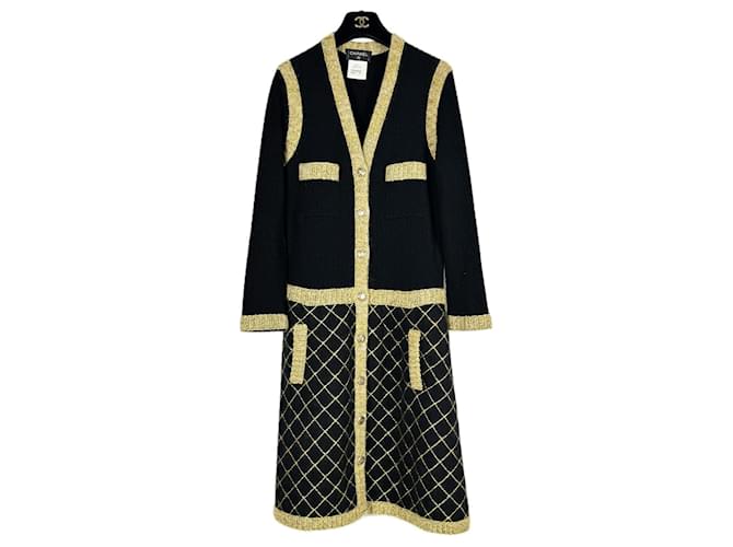 Chanel 8K$ Neue ikonische Coco Brasserie Jacke Kleid Schwarz Seide  ref.1250167