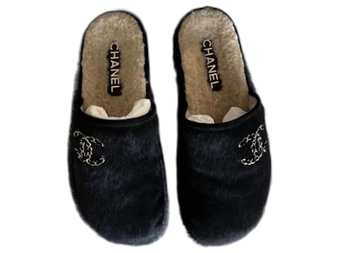 Chanel Clogs Nero Vitello simile a un vitello