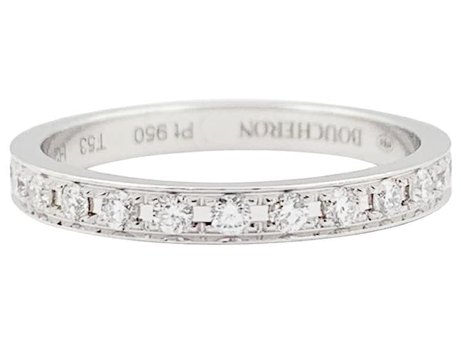 Aliança de casamento Boucheron “Beloved” em platina, diamantes.  ref.1252233