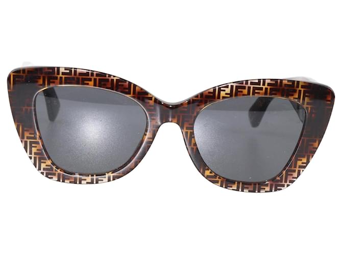 Gafas de sol estilo ojo de gato en marrón Zucca de Fendi Castaño Plástico  ref.1252345