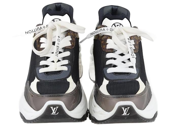 Louis Vuitton Black/Course de monogramme blanc 55 Baskets à lacets Cuir Noir  ref.1252348