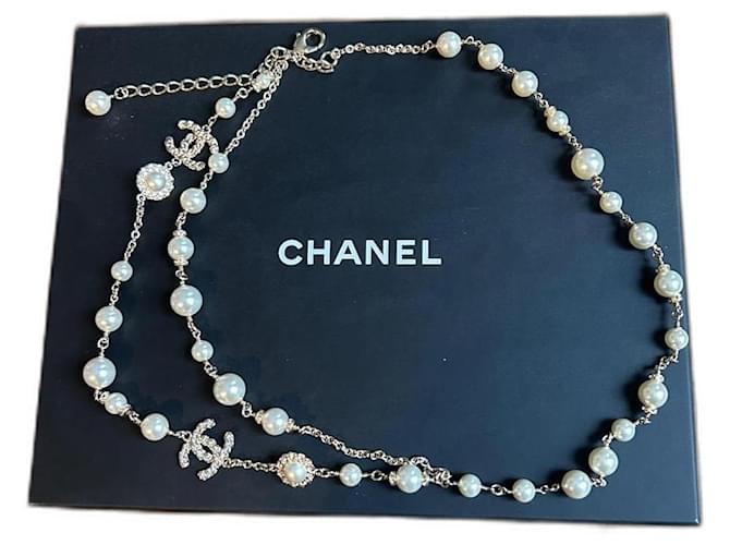 Chanel pearl belt and chain. Golden Metal  ref.1252774