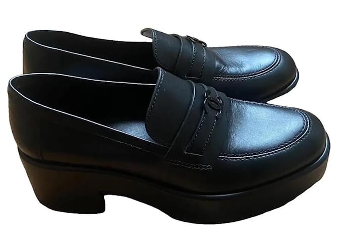 Chanel Zapatos sin tacón Negro Cuero  ref.1252937