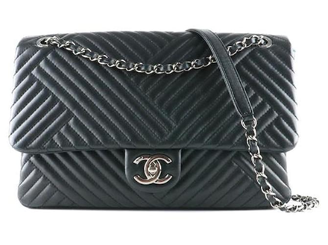 Timeless CHANEL  Handbags T.  leather Black  ref.1252994