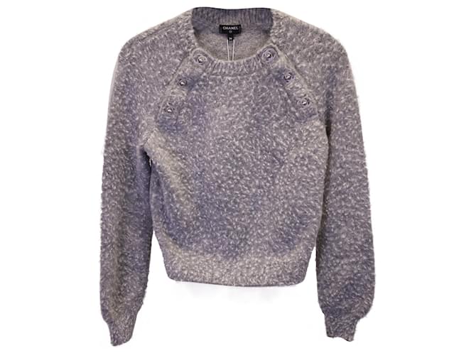 Chanel CC Pullover aus grauer Wolle mit Knopfdetail  ref.1253246