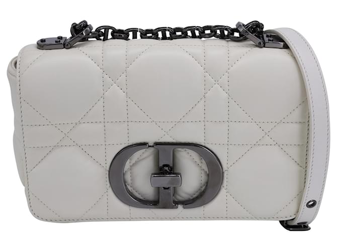 Bolsa pequena Macrocannage Caro Christian Dior acolchoada em couro de bezerro marfim Branco Cru  ref.1253255