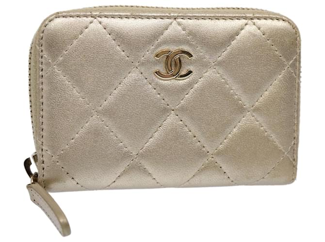 CHANEL Coin Purse Leather Gold CC Auth 61873 Golden  ref.1254757