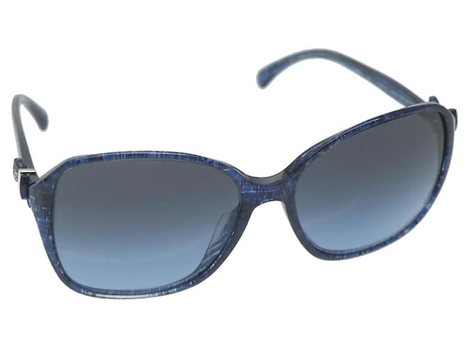 CHANEL Sonnenbrille Kunststoff Blau CC Auth am5415  ref.1254882