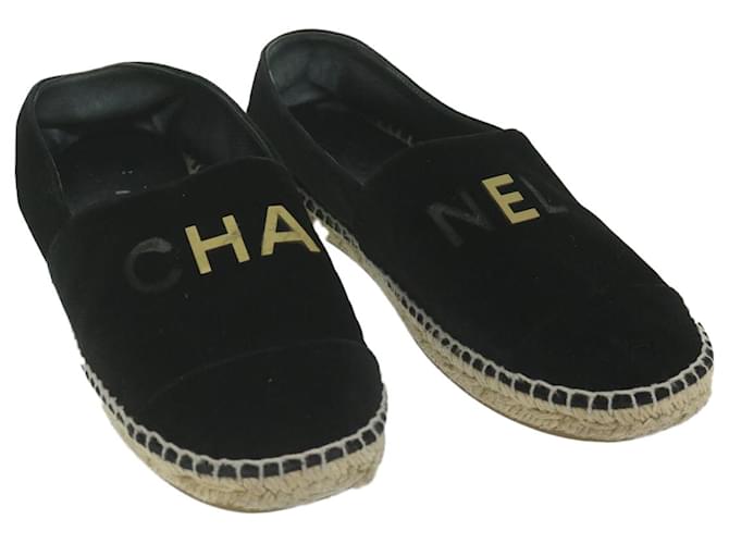 CHANEL Escarpins Chaussures Velours 38 Noir CC Auth bs10973  ref.1254972