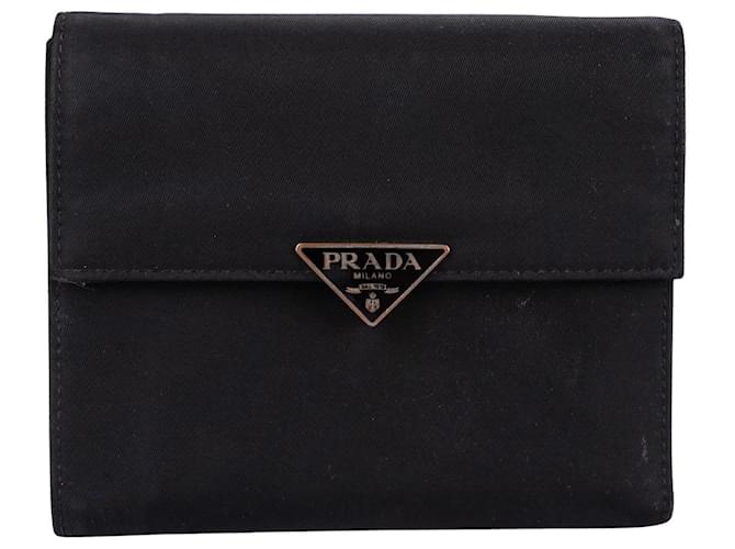 Portefeuille triangulaire en nylon Prada Noir  ref.1256159