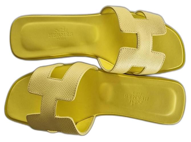 Hermès ORAN sandals Yellow Leather  ref.1256564