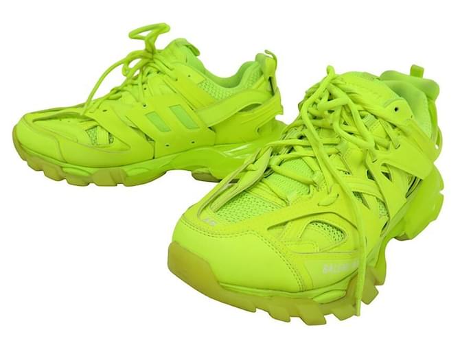 CHAUSSURES BALENCIAGA TRACK MAILLE 647742 BASKETS JAUNE FLUO 45 SNEAKERS Cuir  ref.1256868