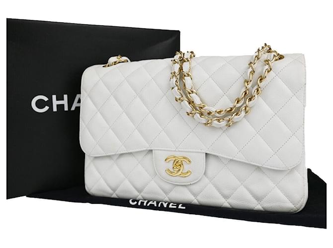 Timeless Chanel intemporal Branco Couro  ref.1257514