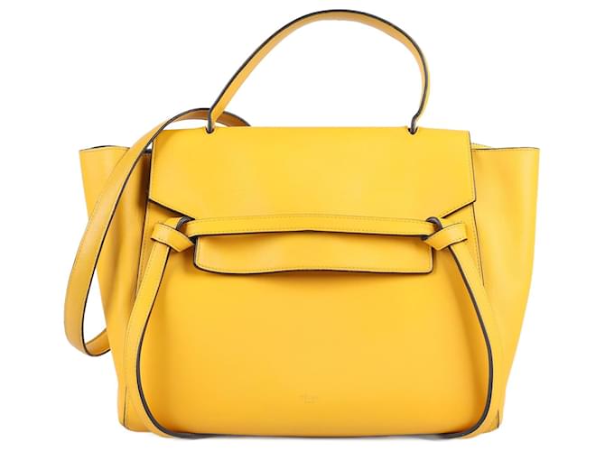 Céline CELINE Mini bolsa de cinto de couro de bezerro liso em amarelo  ref.1257599