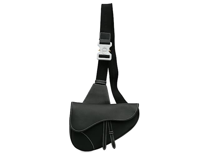 Saddle Dior Umhängetasche aus schwarzem genarbtem Leder im Sattelstil Kalbähnliches Kalb  ref.1258015