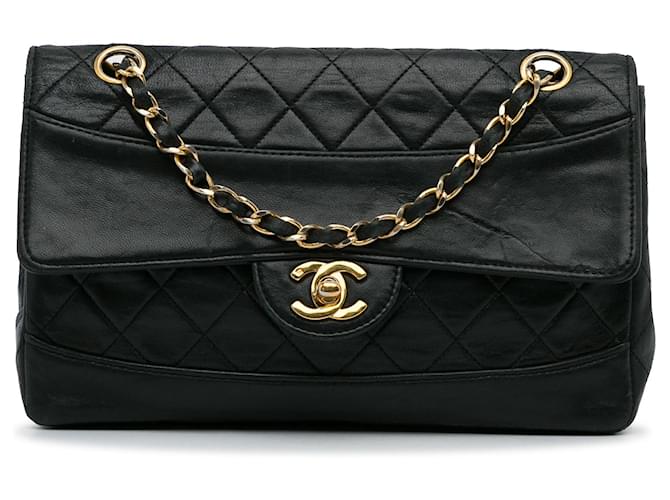 CHANEL Handbags Timeless/classique Black Leather  ref.1258431
