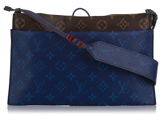 LOUIS VUITTON Bags Other Blue Cloth  ref.1258691