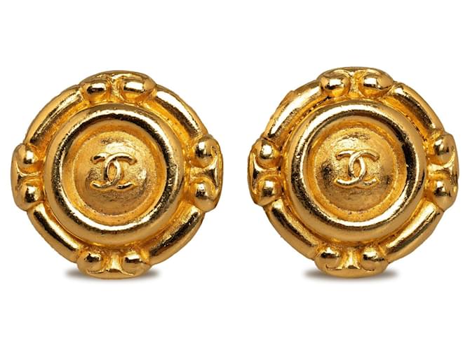 Chanel earrings Golden Metal  ref.1258769
