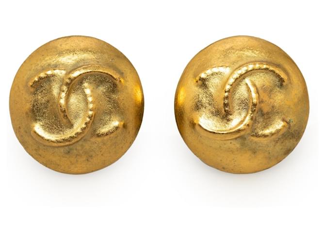 Chanel earrings Golden Metal  ref.1258770