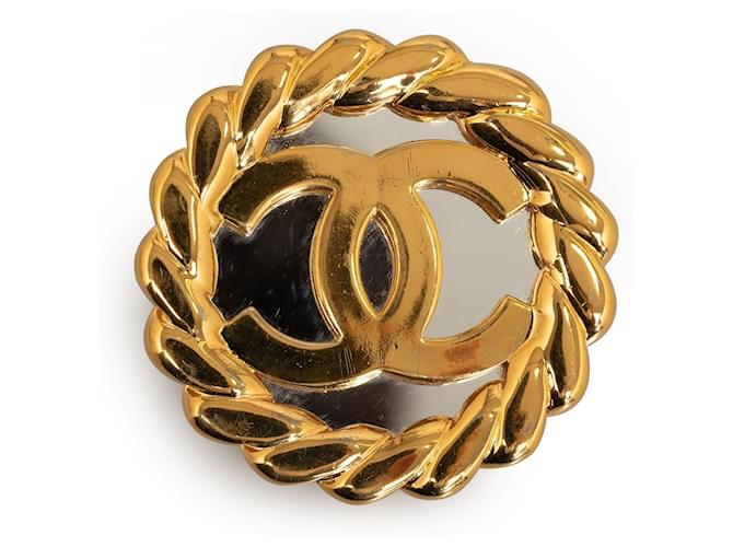 CHANEL Pins & brooches Golden Metal  ref.1258771