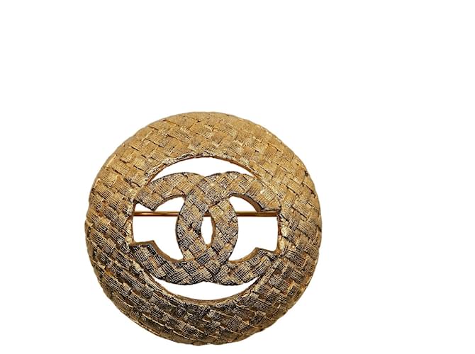 CHANEL Pins & brooches Golden Metal  ref.1258785