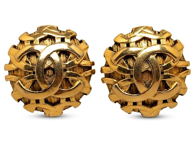Chanel earrings Golden Metal  ref.1258786