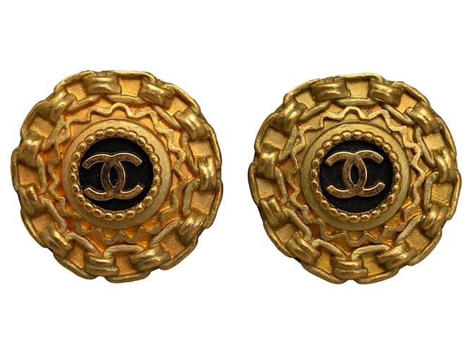 Boucles d'oreilles Chanel Métal Doré  ref.1258792