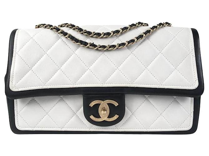 CHANEL Handbags Timeless/classique White Leather  ref.1259377