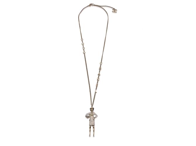 Mademoiselle Chanel necklace Golden Metal  ref.1259549