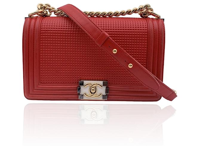 Chanel Shoulder Bag Boy Red Leather  ref.1259577