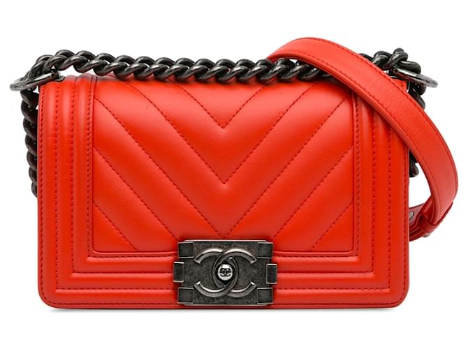 CHANEL Handbags Boy Red Leather  ref.1259606