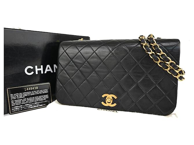 Timeless Chanel Matelassé Black Leather  ref.1259874