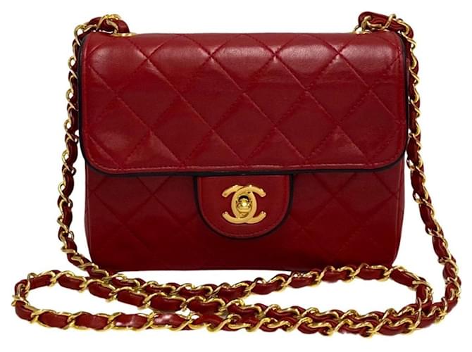 Chanel Matelassé Rot Leder  ref.1261476