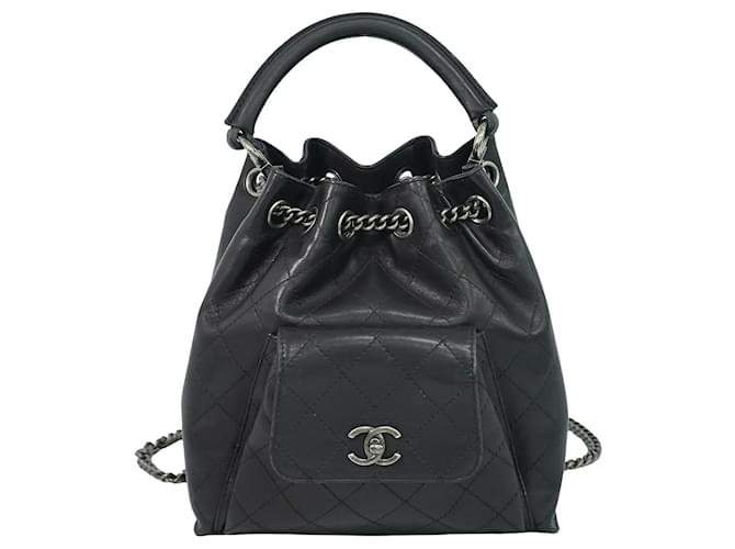 Chanel Matelassé Black Leather  ref.1261662