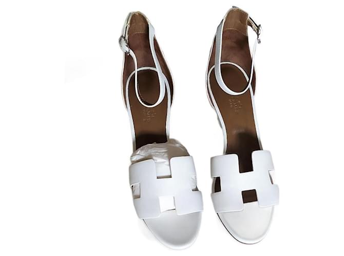Hermès Legend sandals White Leather  ref.1261901