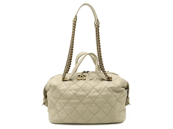 Chanel Bege Couro  ref.1263778