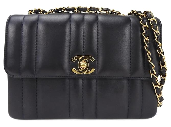 Chanel flap bag Navy blue Leather  ref.1263980