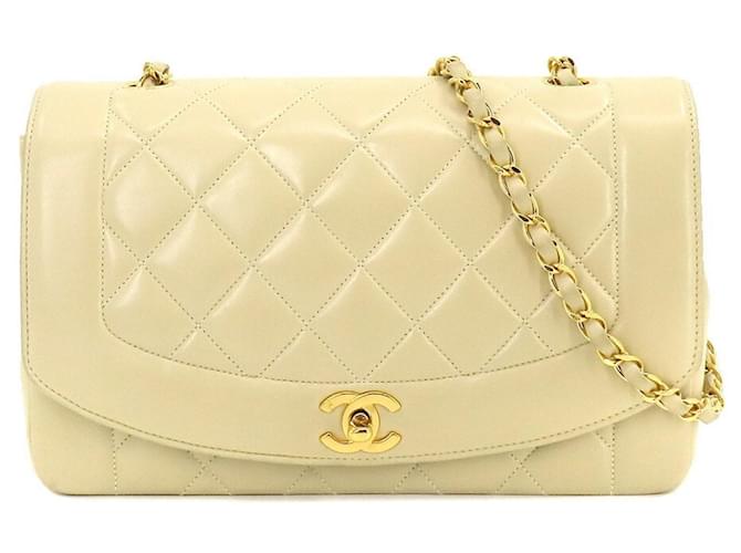 Chanel Diana Bege Couro  ref.1264010